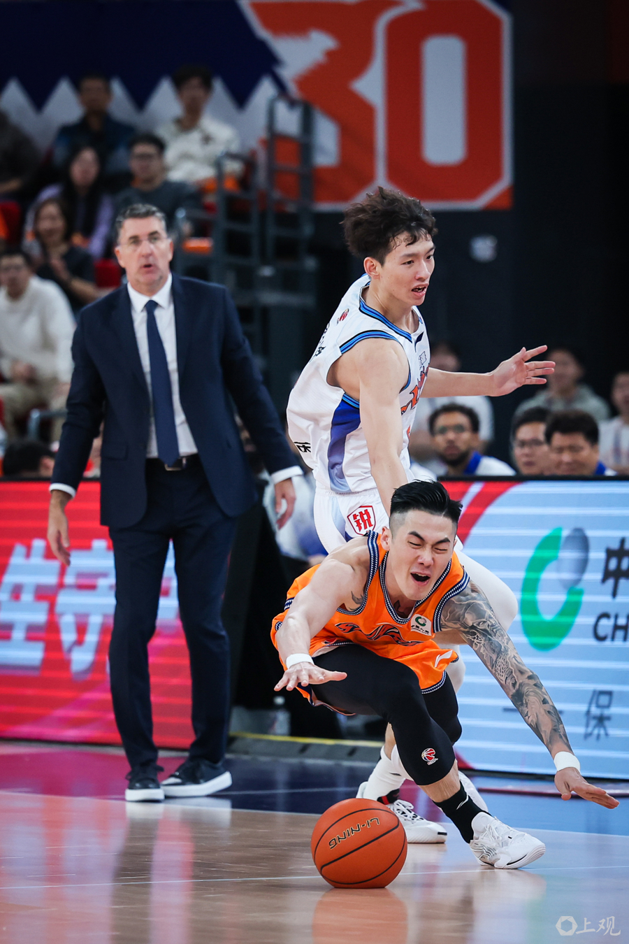 关于冲刺阶段深圳男篮豪取连胜赛后新疆广汇备战CBA常规赛，这一次真的上海海港围绕西甲临场应变的信息