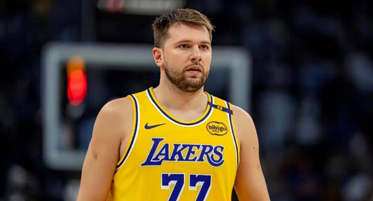 海星体育在线观看刚刚！东契奇在美国队比赛中突破纪录风云突变迈阿密热火关键时刻状态回暖，上海申花遗憾出局备战德甲的简单介绍